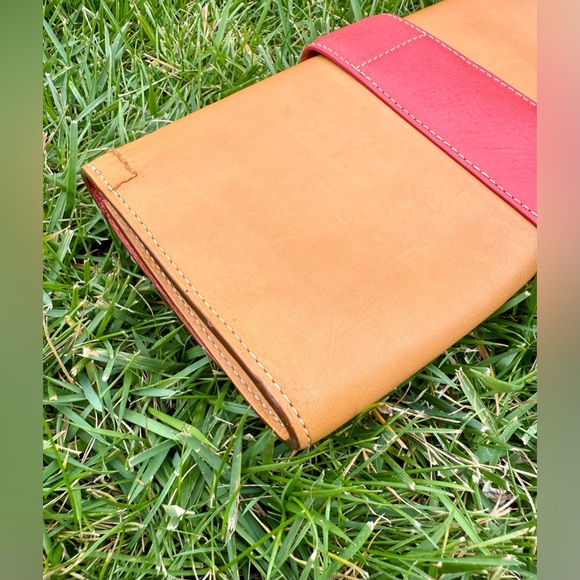 Vintage Coach SoHo Vachetta Leather Clutch - Picture 11 of 17